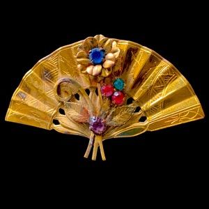 Vintage Coro  fan aurora borealis gold tone brooch pin